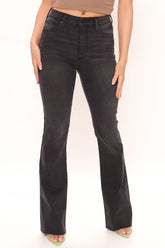 Girl's Got It All Stretch Flare Jeans - Black Ins Street